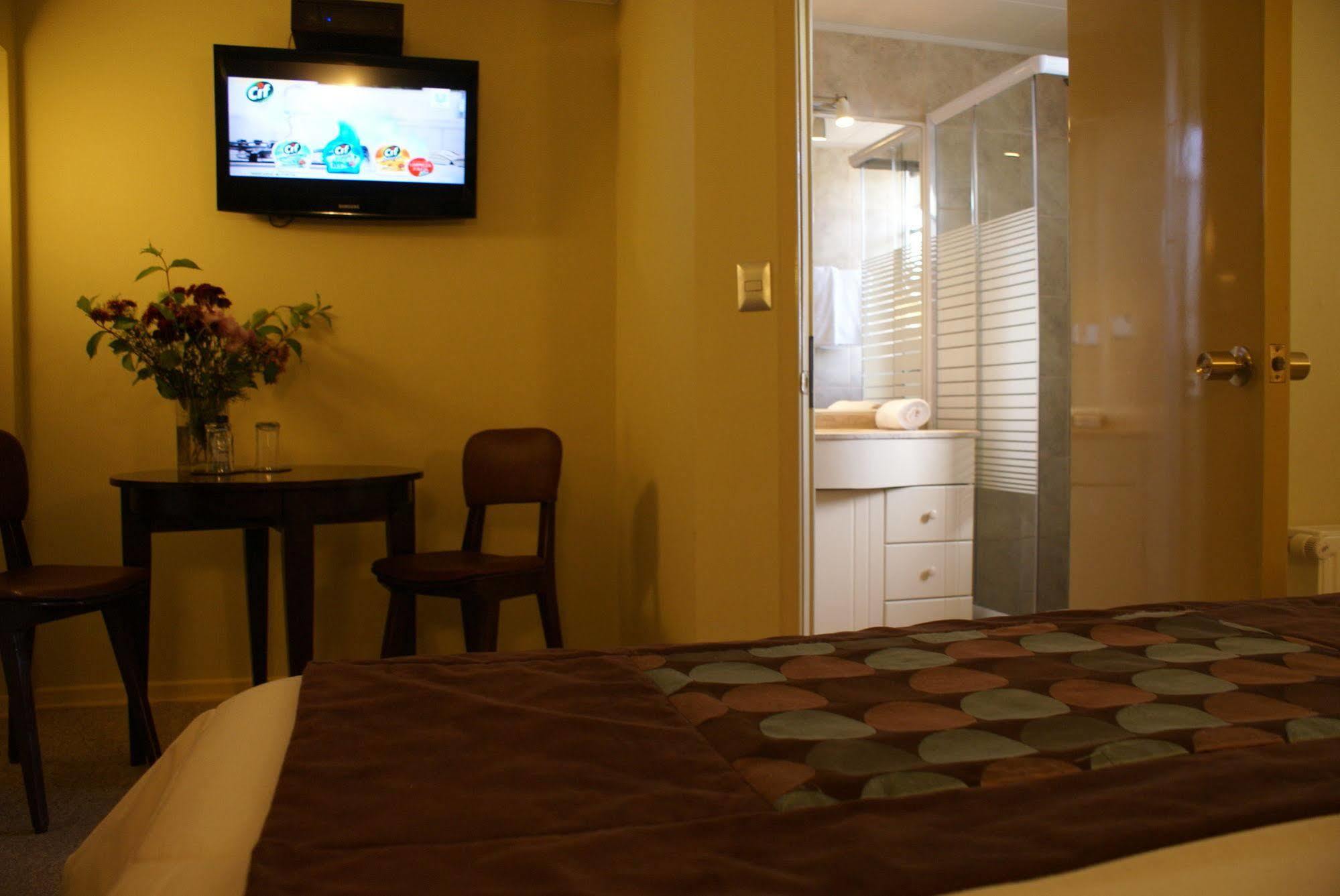 Hotel Baviera Parral Exterior photo