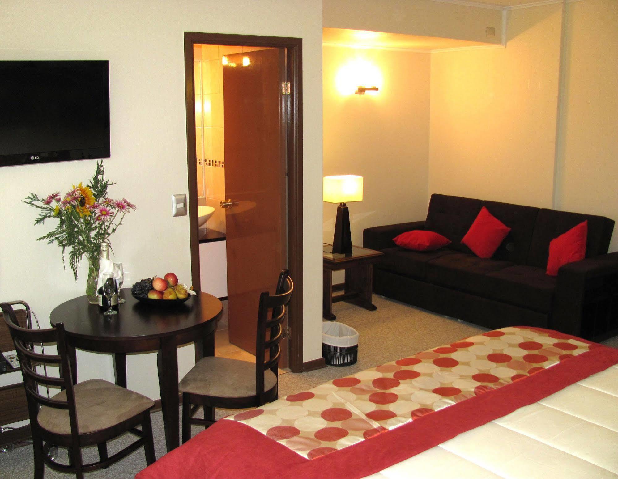 Hotel Baviera Parral Exterior photo
