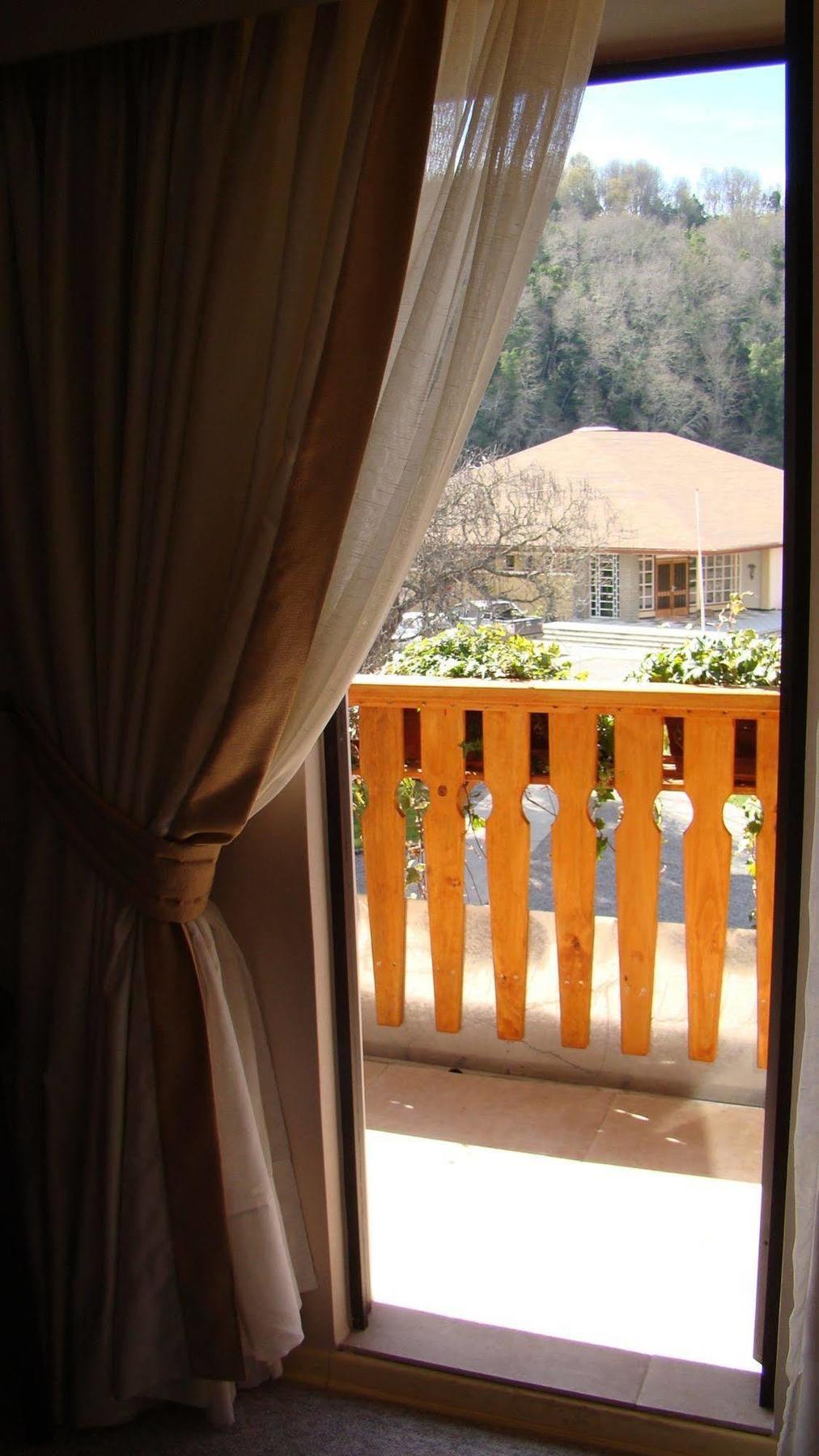 Hotel Baviera Parral Exterior photo